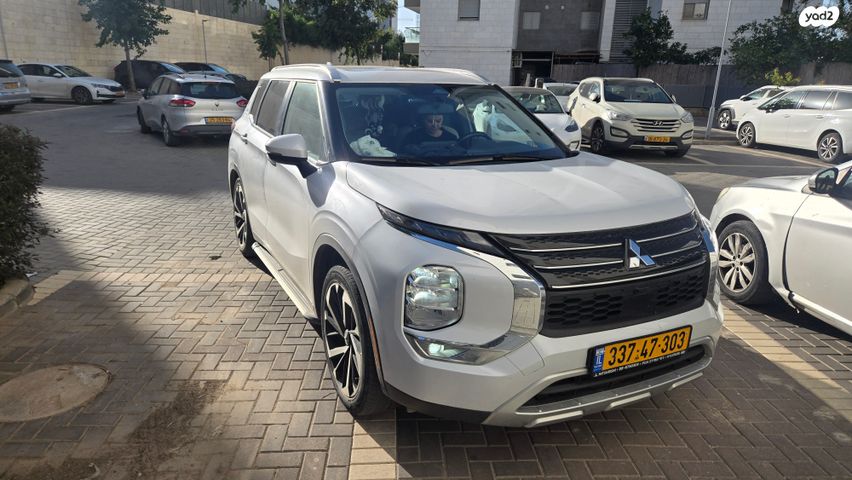 מיצובישי אאוטלנדר