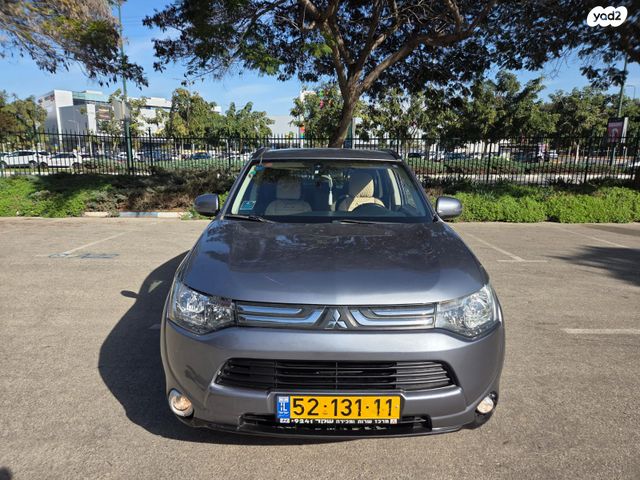 מיצובישי אאוטלנדר