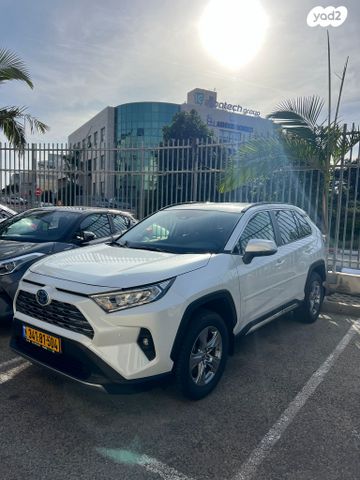 טויוטה RAV4