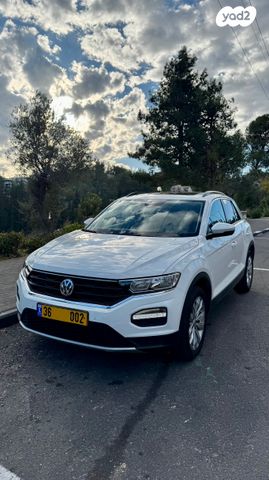 מודעת רכב פולקסווגן T-רוק