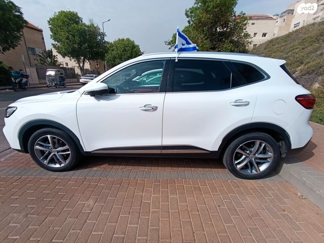 מודעת רכב אם ג'י EHS PHEV