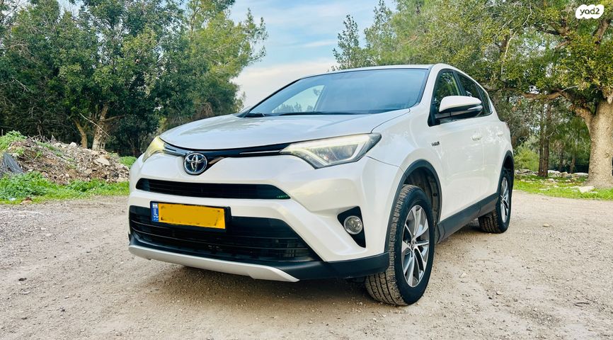 טויוטה RAV4