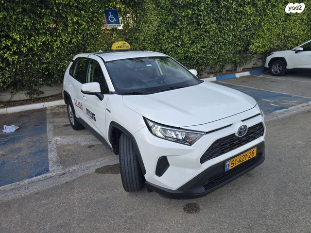 טויוטה RAV4