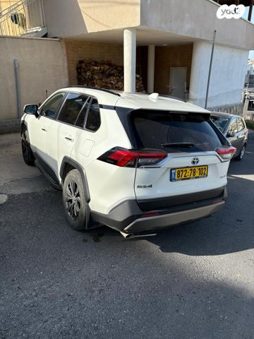 טויוטה RAV4