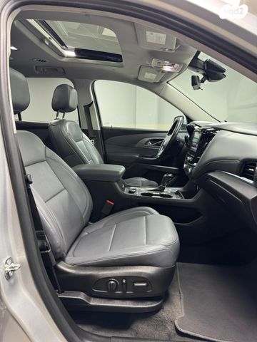 שברולט טראוורס