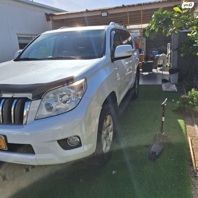 טויוטה לנד קרוזר