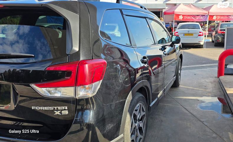 סובארו פורסטר