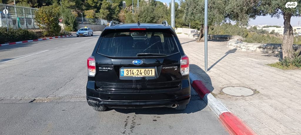 סובארו פורסטר