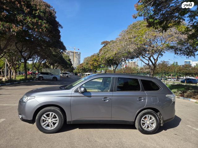 מיצובישי אאוטלנדר