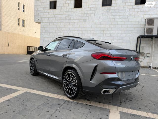 ב מ וו X6