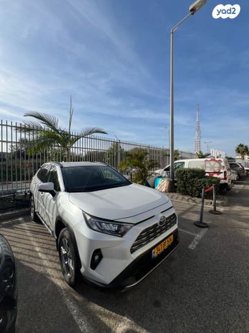טויוטה RAV4
