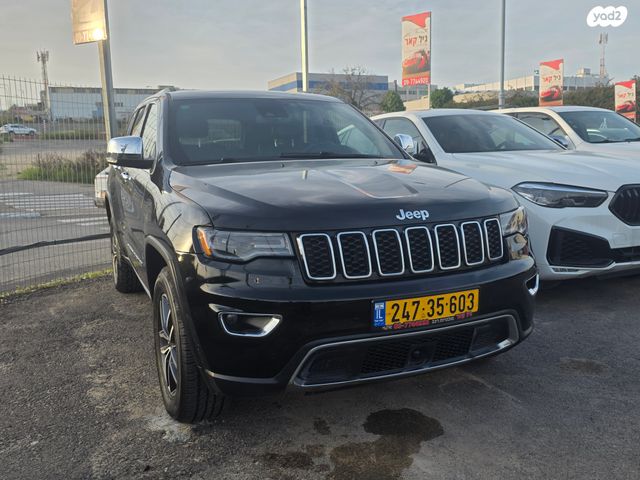 מודעת רכב ג'יפ גרנד צ'ירוקי