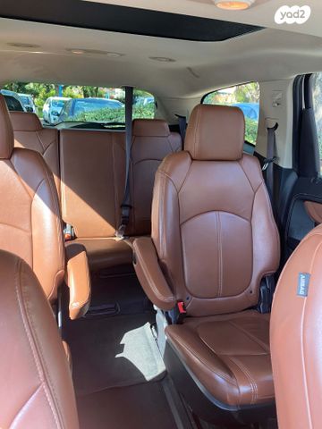 שברולט טראוורס