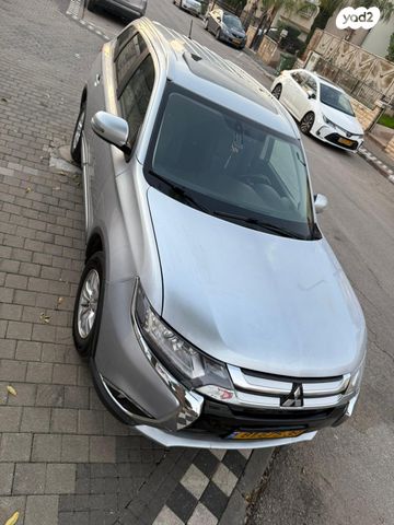 מיצובישי אאוטלנדר