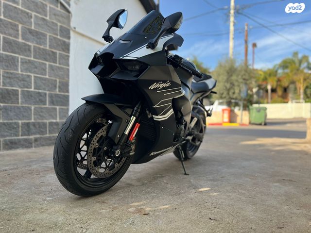 מודעת רכב קאוואסאקי נינג'ה ZX 10R