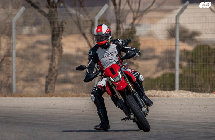 דוקאטי היפרמוטרד 698 מונו