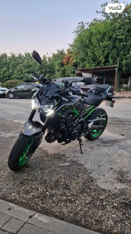 קאוואסאקי Z900