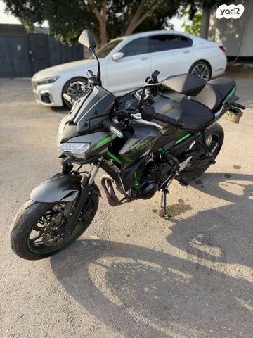קאוואסאקי Z650