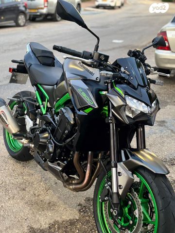 קאוואסאקי Z900
