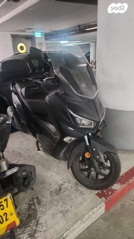 מודעת רכב סאן יאנג ג'וי-מקס Z-250