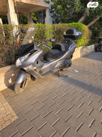 מודעת רכב הונדה סילבר-ווינג 600