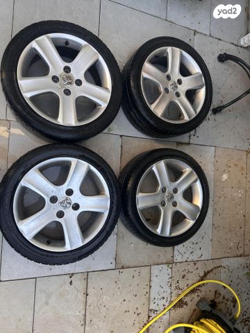 feedItemObj.data.row_1