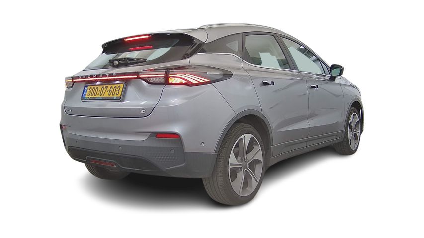 מודעת רכב ג׳ילי Geometry C