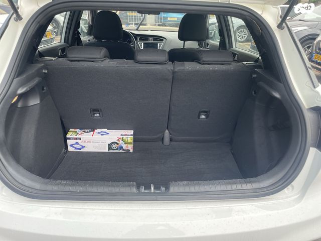 מודעת רכב יונדאי i20