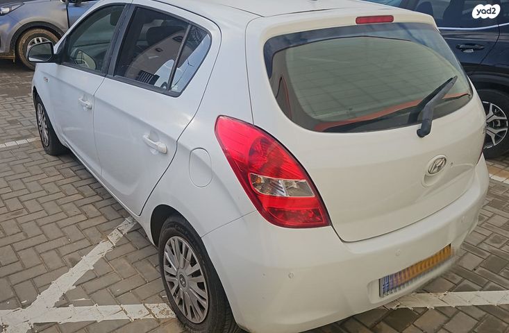 מודעת רכב יונדאי i20 2