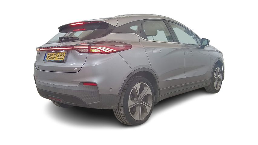 ג׳ילי Geometry C