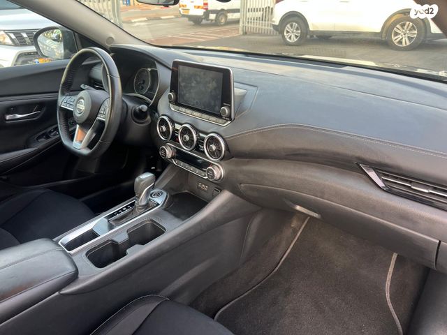 ניסאן סנטרה