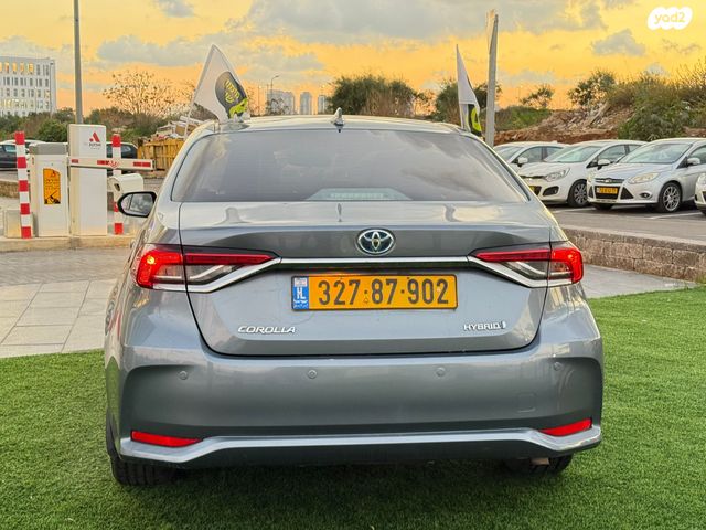 טויוטה קורולה