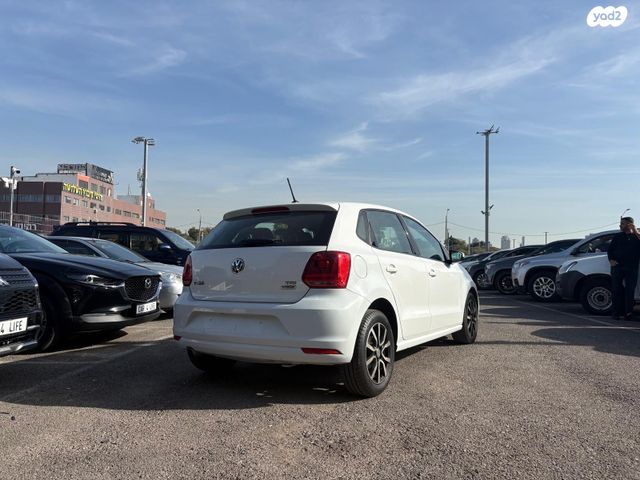 פולקסווגן פולו 