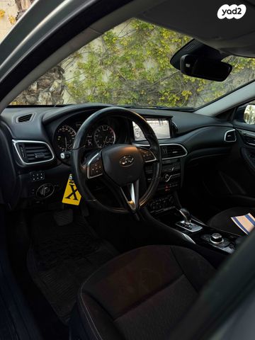 אינפיניטי Q30