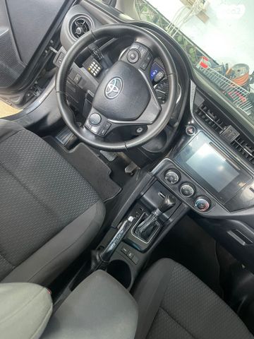 טויוטה קורולה