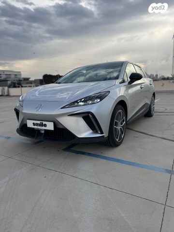 מודעת רכב אם ג'י MG4