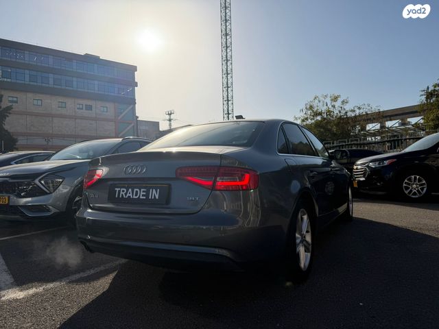 מודעת רכב אאודי A4 1