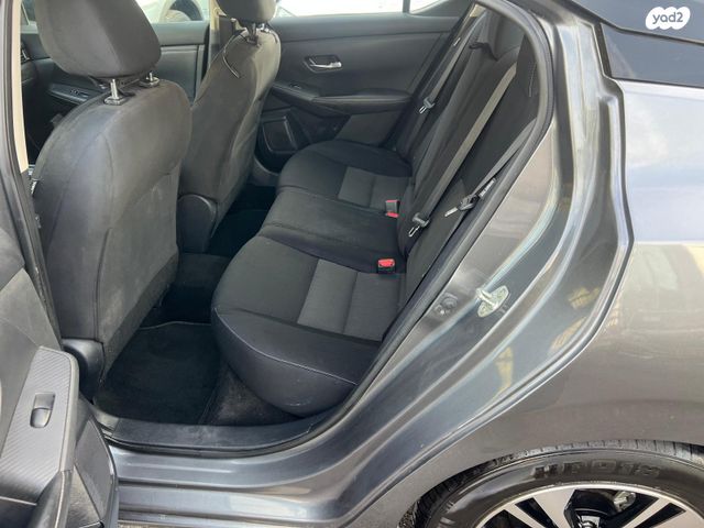 ניסאן סנטרה