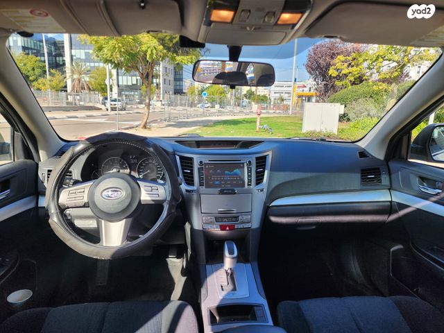 סובארו אאוטבק