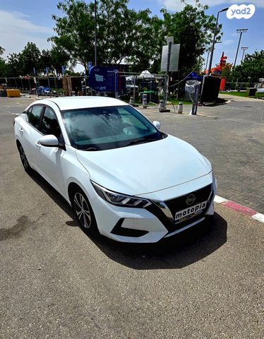 ניסאן סנטרה