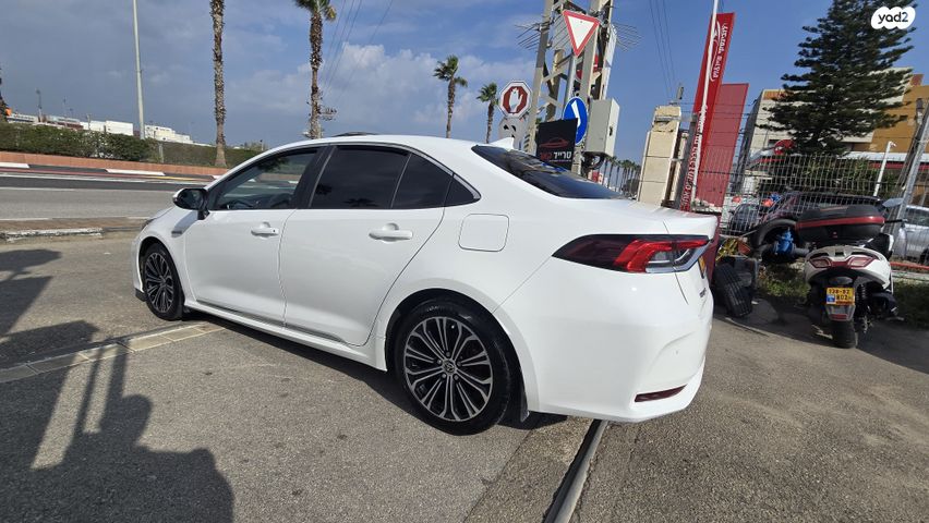 טויוטה קורולה