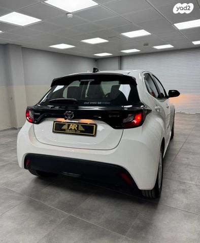 טויוטה יאריס