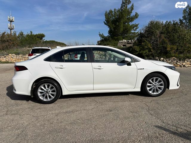 טויוטה קורולה