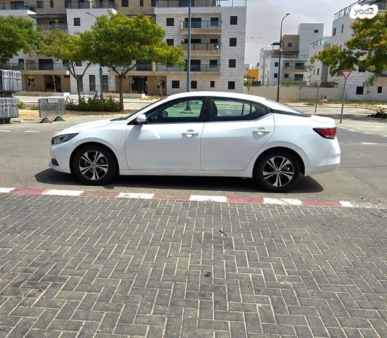 ניסאן סנטרה