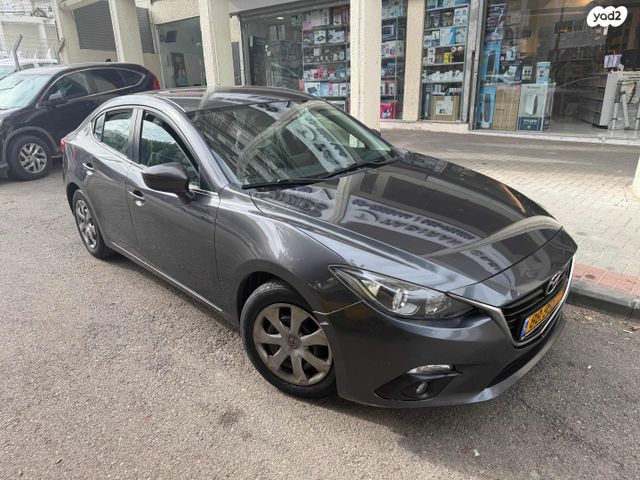 מודעת רכב מאזדה 3
