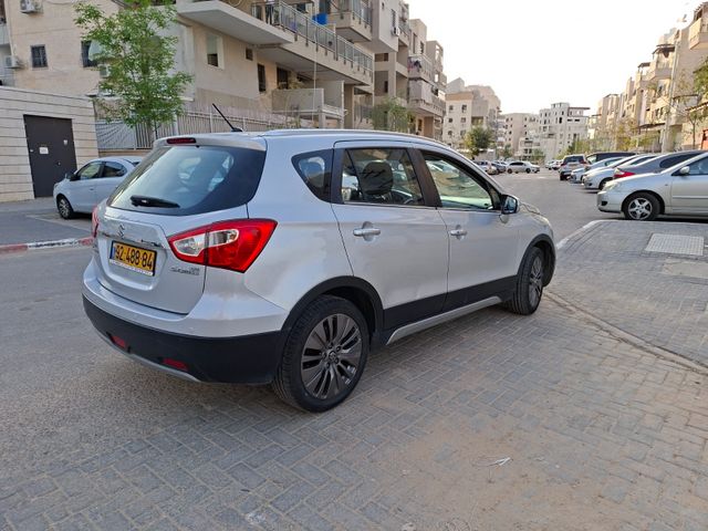 סוזוקי קרוסאובר