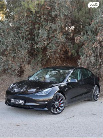 מודעת רכב טסלה מודל 3