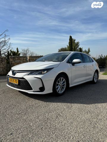 מודעת רכב טויוטה קורולה 1