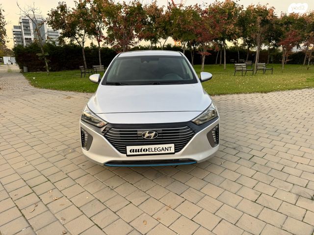 יונדאי איוניק