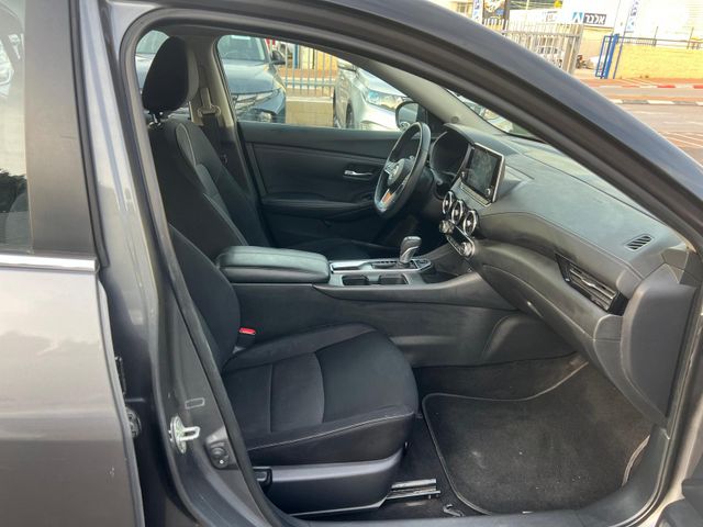 ניסאן סנטרה